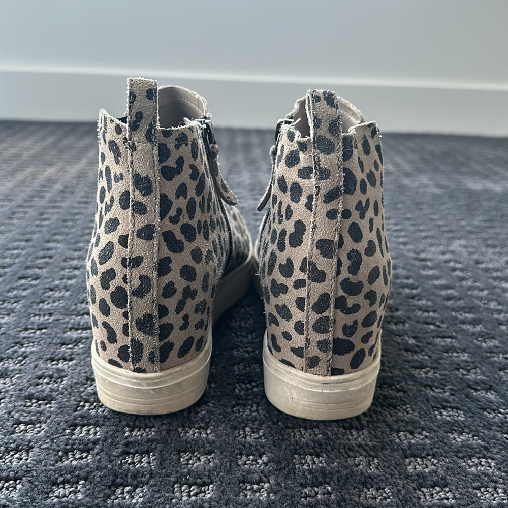 Leopard Print Wedges - Picture 4 of 6